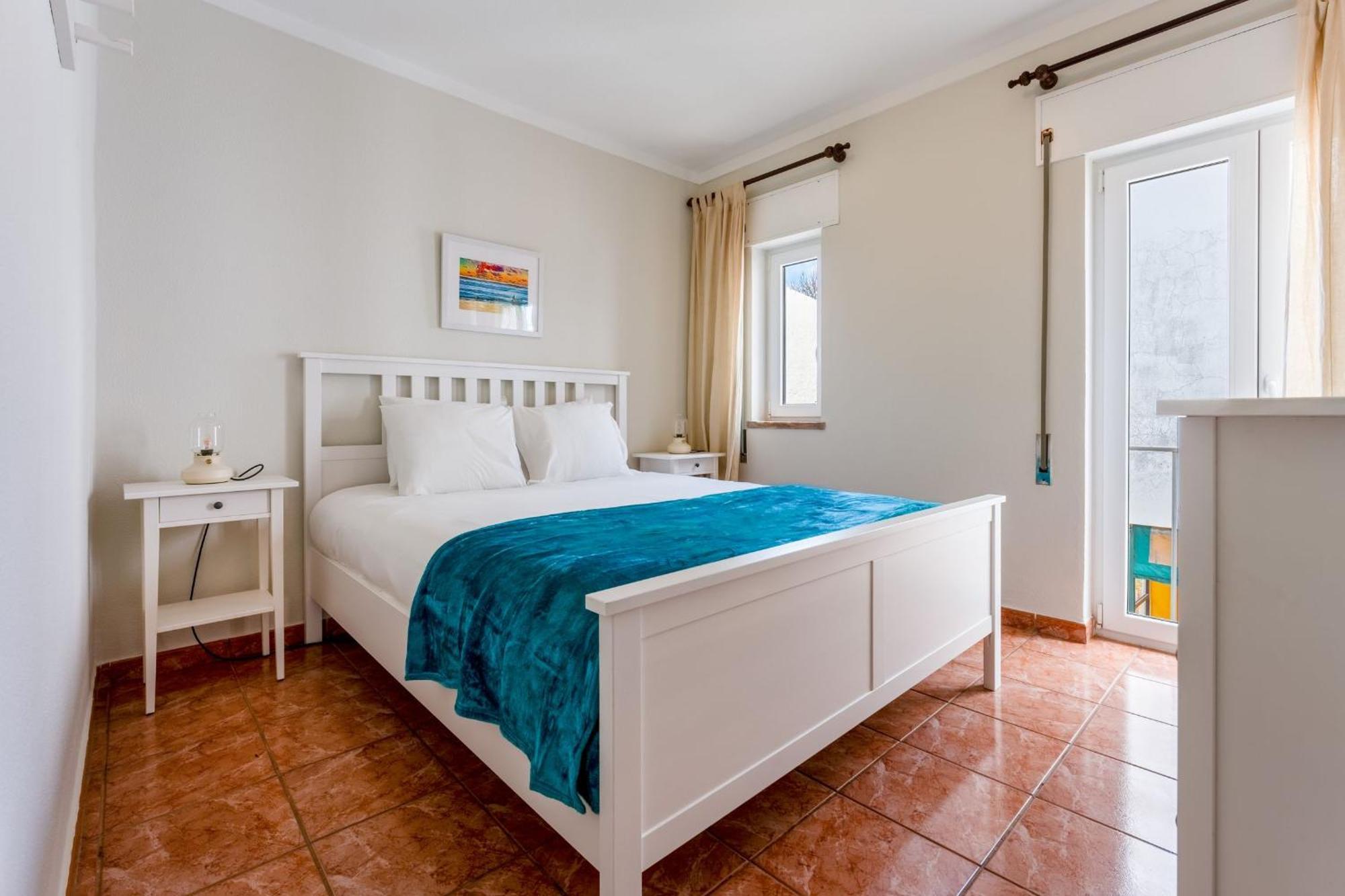 Comfy Flat W/ Rooftop Beach View By Lovelystay Burgau Kültér fotó