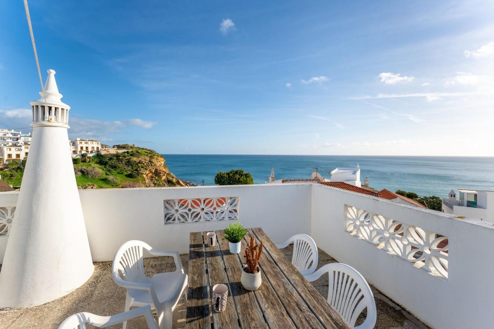 Comfy Flat W/ Rooftop Beach View By Lovelystay Burgau Kültér fotó