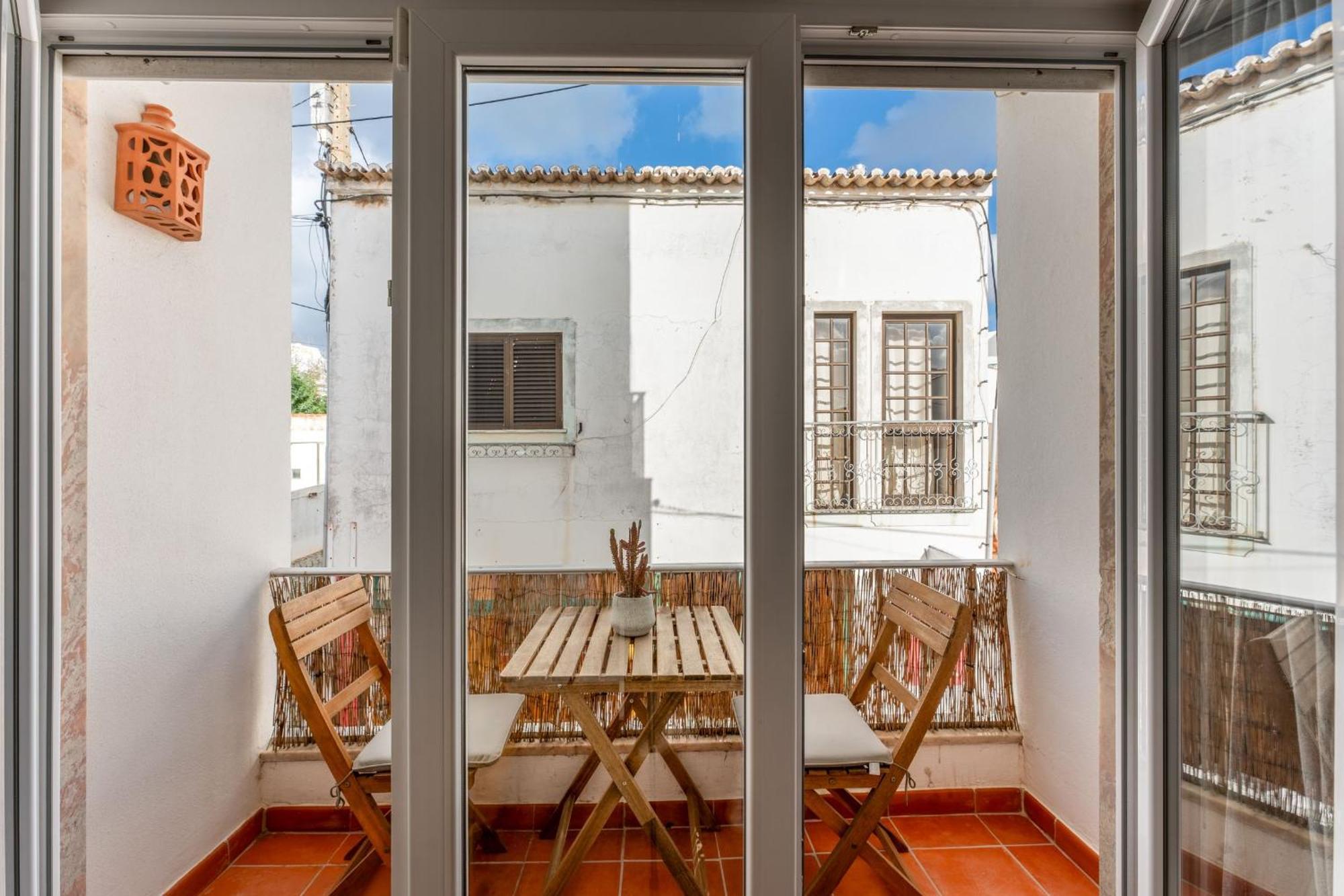 Comfy Flat W/ Rooftop Beach View By Lovelystay Burgau Kültér fotó